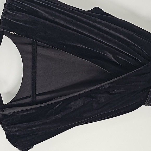 Express Black Velvet Open V-Back Jumpsuit w Rusched Shoulders Pockets &… - Picture 7 of 16